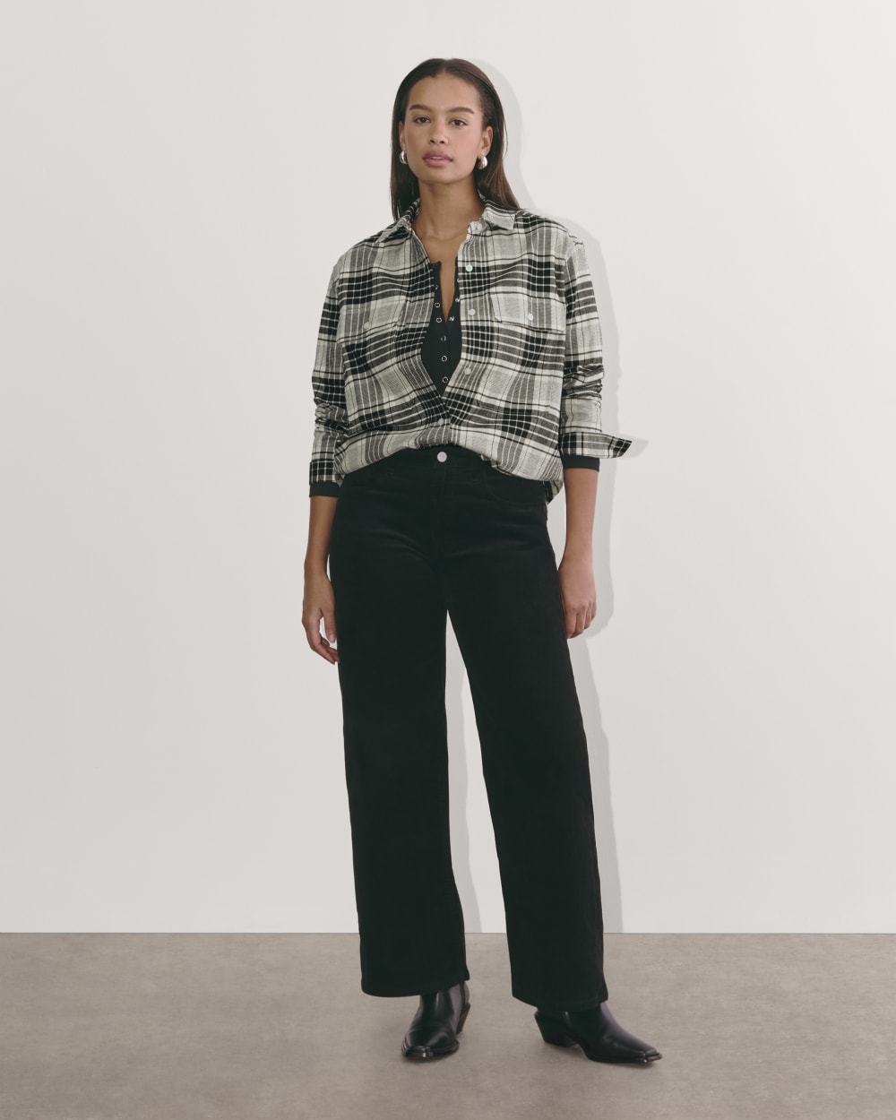 womens-flannel-boyfriend-shirt-light-heather-oat-black