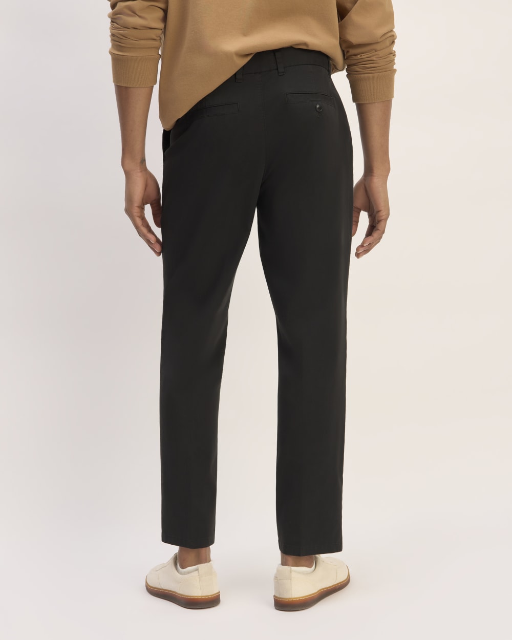 mens-organic-cotton-pleated-chino-black