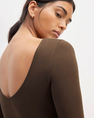 womens-supima-form-scoop-back-tee-cocoa