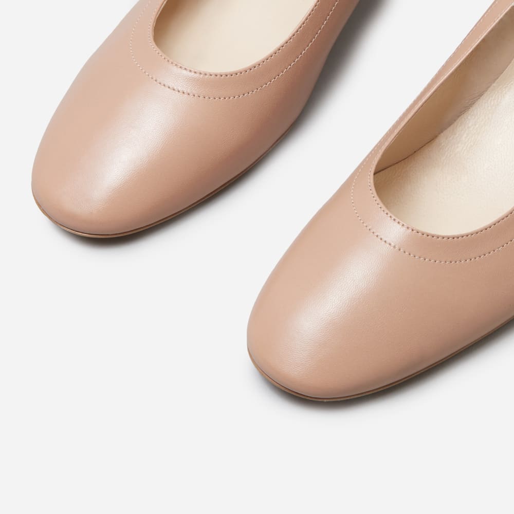 womens-day-heel-rosetan