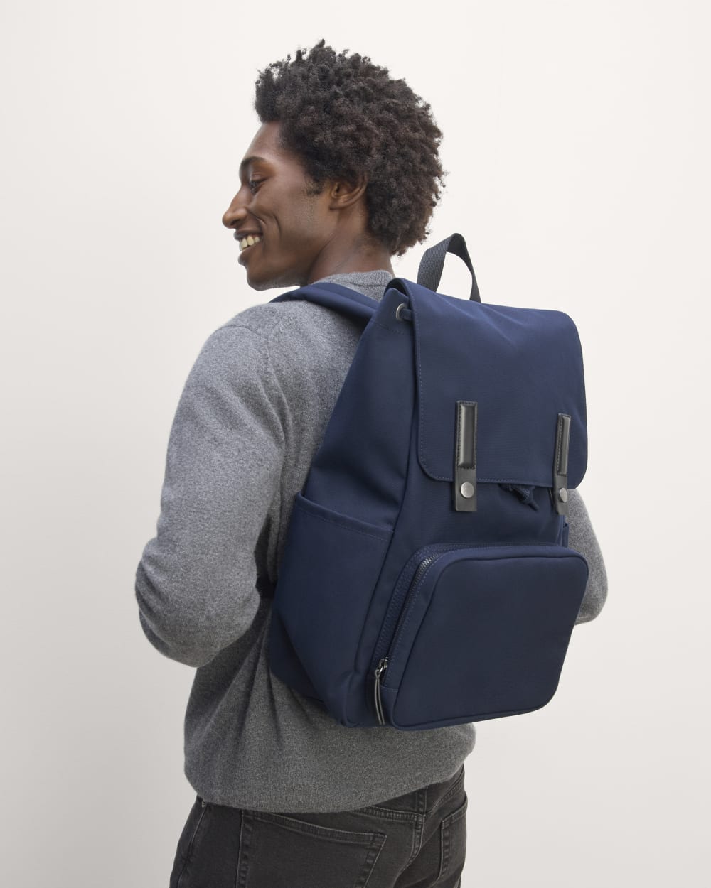 mens-canvas-backpack-navy