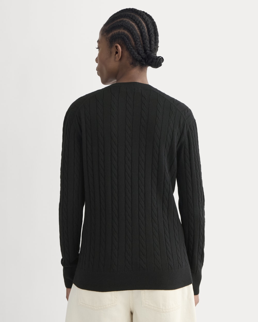 womens-cable-v-neck-in-cotton-cashmere-black