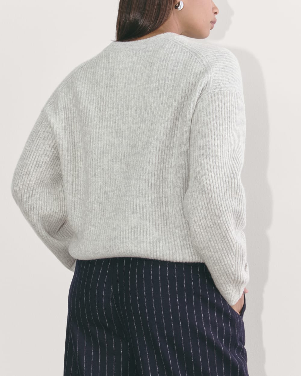 womens-wool-cashmere-cocoon-crew-sweater-light-heather-grey