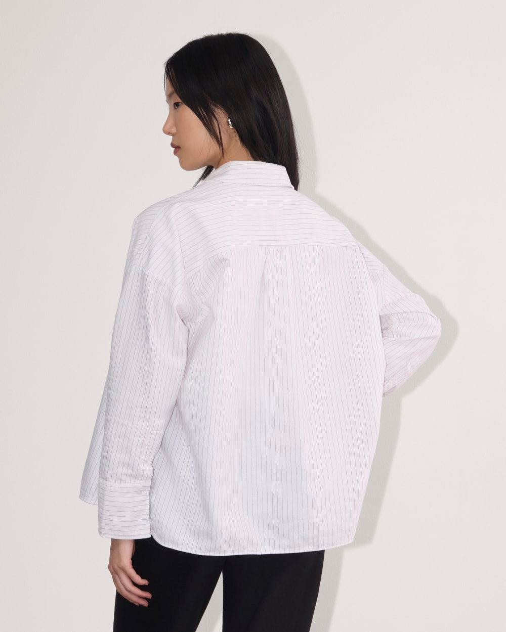 womens-boxy-oxford-white-black