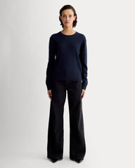 womens-cashmere-classic-crew-sweater-navy