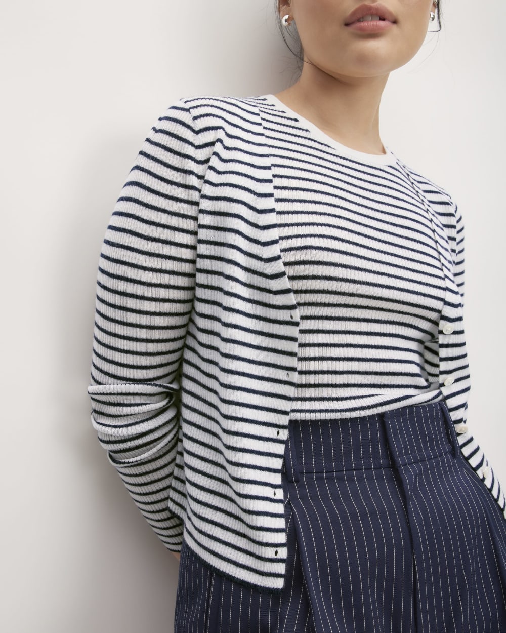 womens-ultrafine-merino-ribbed-cardigan-bone-navy