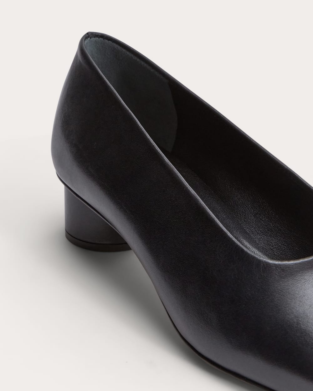 womens-gallery-pump-black